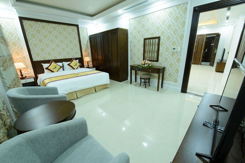 Aparthotel The Shine Office And Apartment