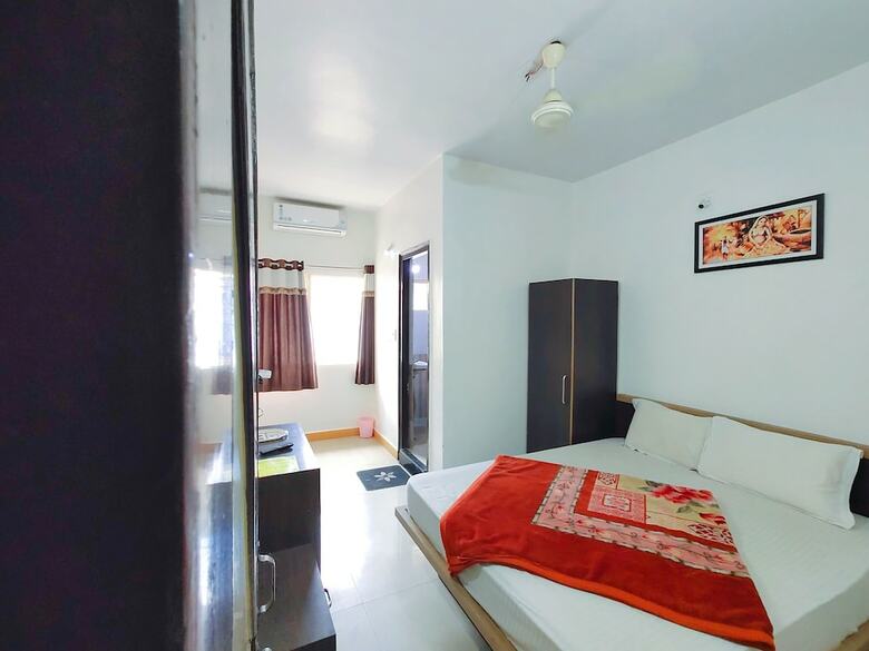 Hotel Radhika Palace