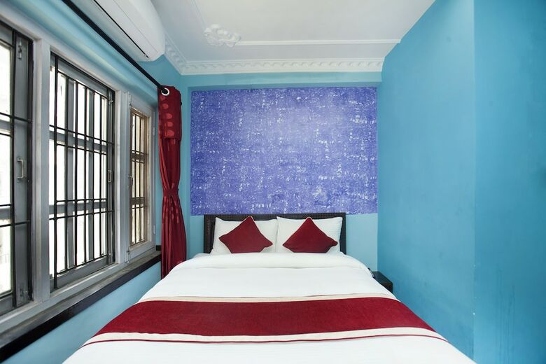 Oyo 372 Hotel Happy Inn