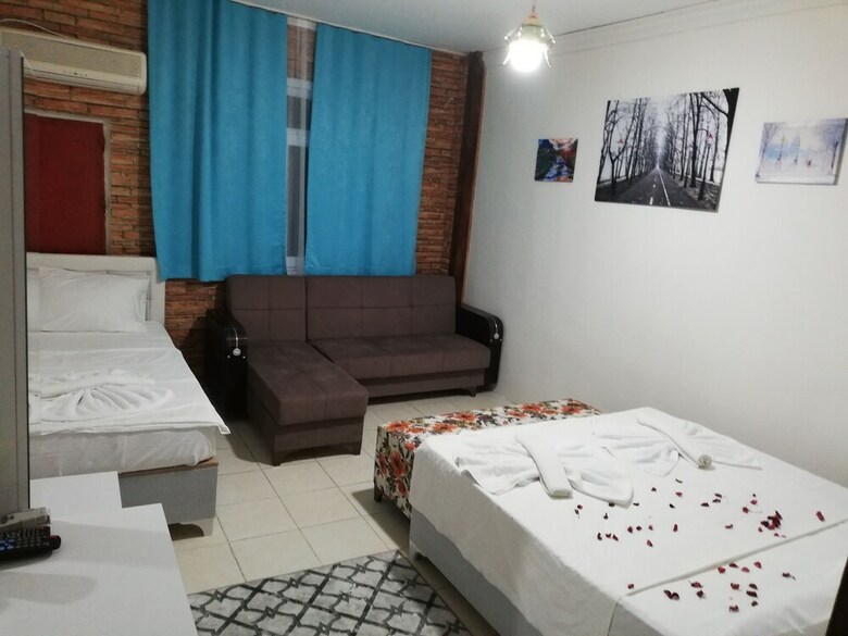 Ada Apartment