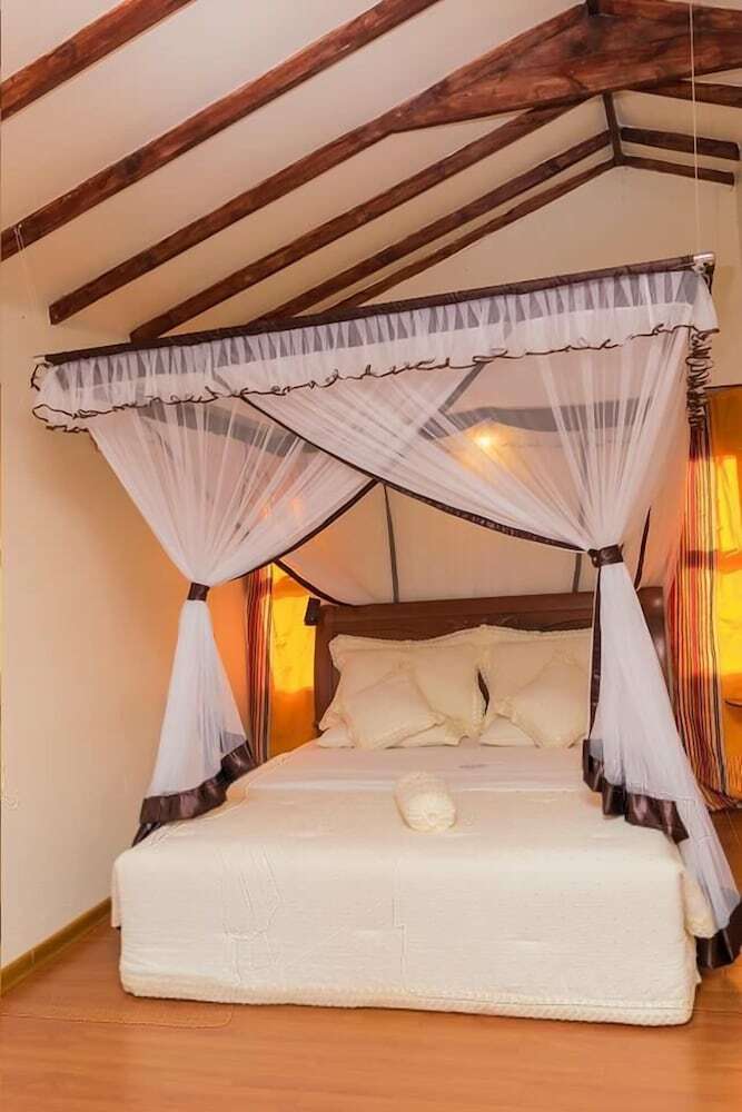 Posada Nyange Resort And Marina