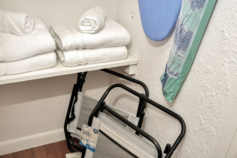 Lovely Apartment 10mins From Beach, 2mins To Mall