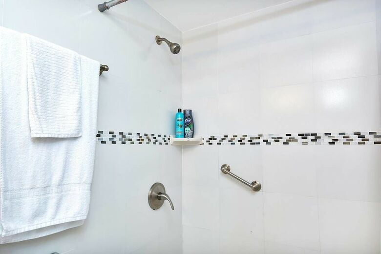 Lovely Apartment, Hallandale Beach!!!