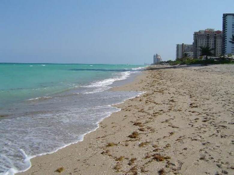Apartamentos Gorgeous Gem, Walk From The Ocean!!