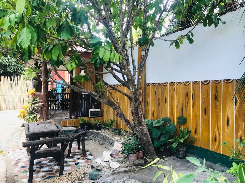Hotel Gracia's Budget Inn