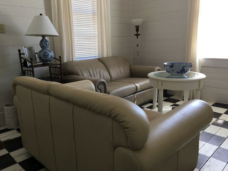 Bed & Breakfast Wakefield Farms Llc