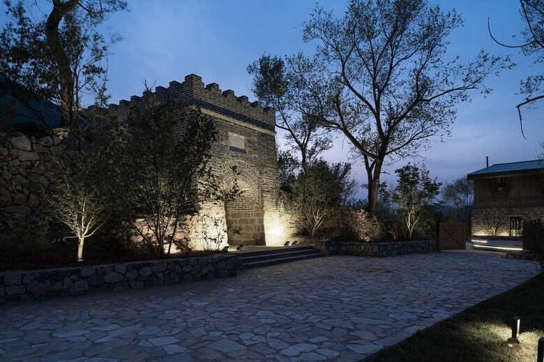Castle Farmstay Hotel
