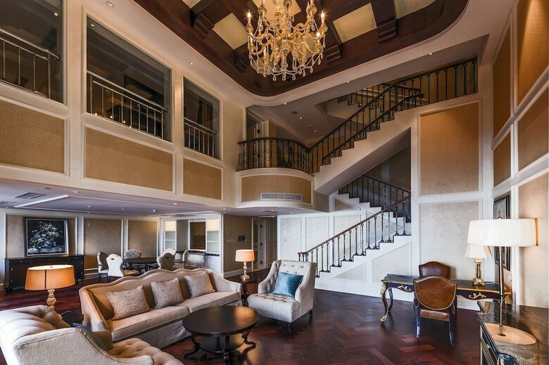 Hotel The Castle Apartment A Luxury Collection