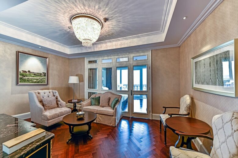 Hotel The Castle Apartment A Luxury Collection