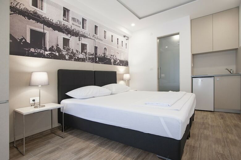 Casa Mia Rooms And Apartments