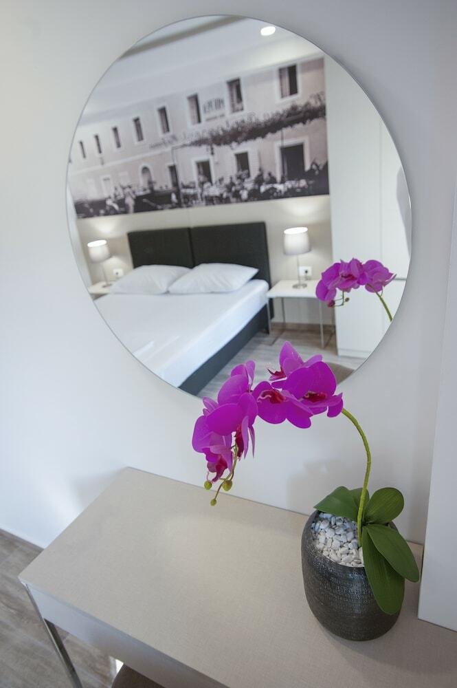 Casa Mia Rooms And Apartments