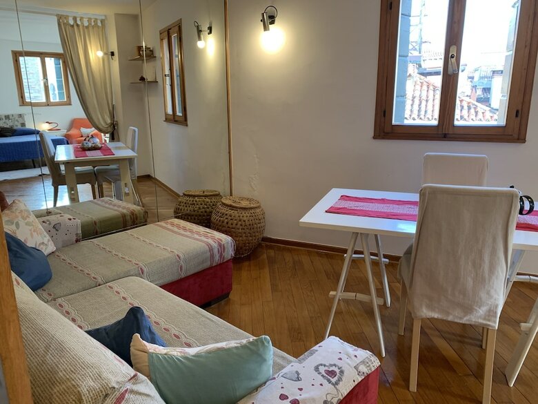 Grimaldi Apartments - Ai Leoncini