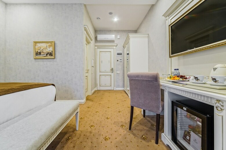 Astoria Boutique Hotel
