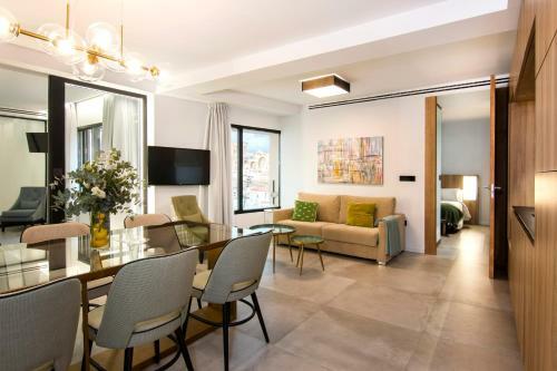Aparthotel Luxury Alhambra Penthouse Collection