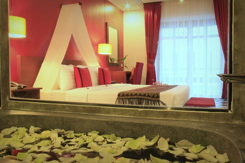 Mekong Angkor Palace Hotel