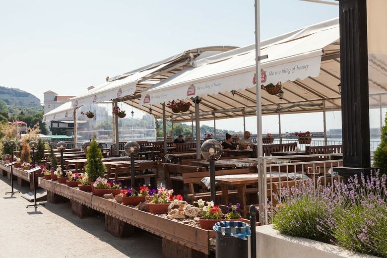 Hotel Iris