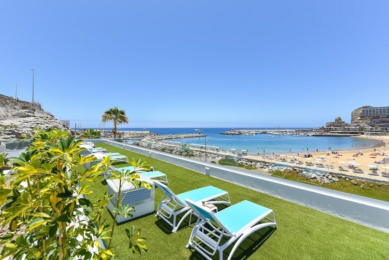Beachfront Duplex Morea Puerto Rico 3