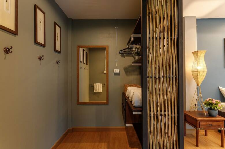 Hotel Hostel One Art & Gallery