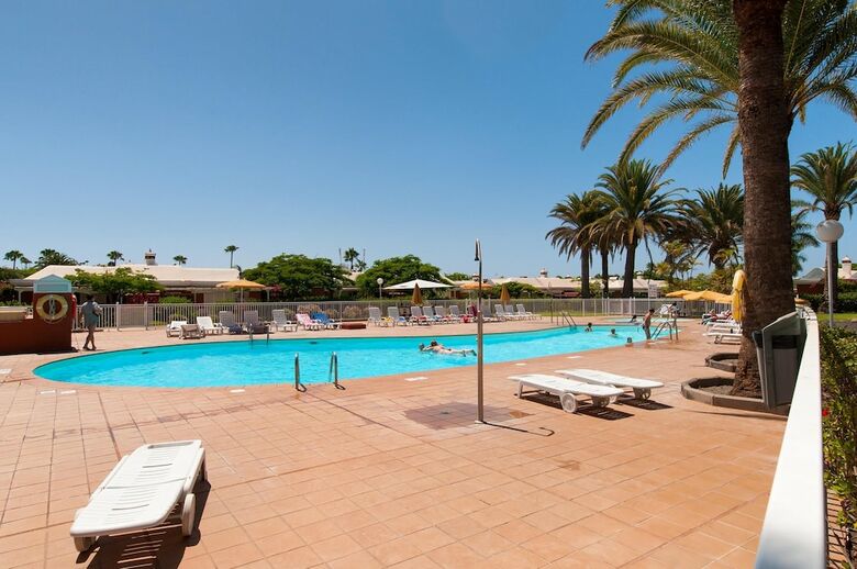 Bung. In Maspalomas Campo Internacional Nf