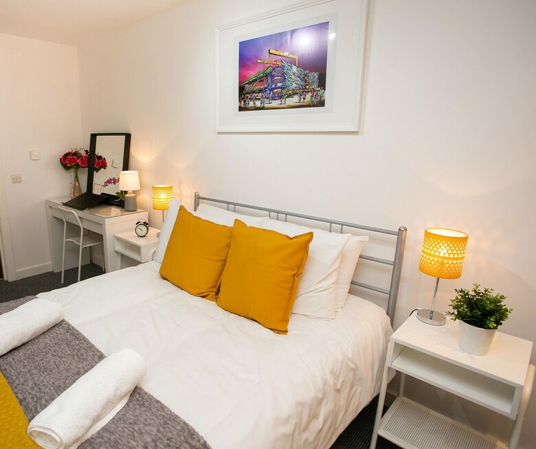 Malone Crescent Apartment