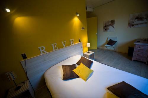 Hotel Le Devem De Mirapier