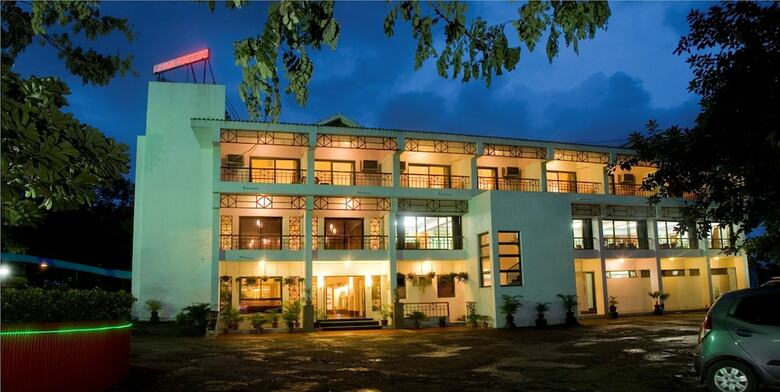 Hotel Vits Kamats Resort
