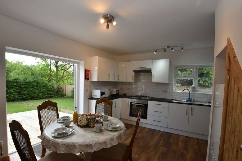 Lyndhurst Cottage