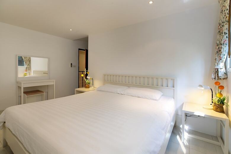 Spacious 5-bedroom Surin Beach Villa