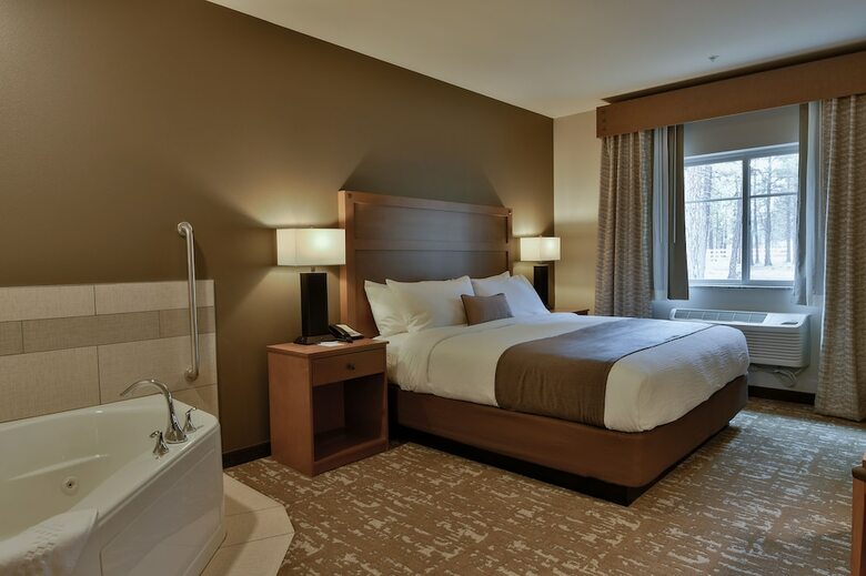 Grandstay Hotel & Suites