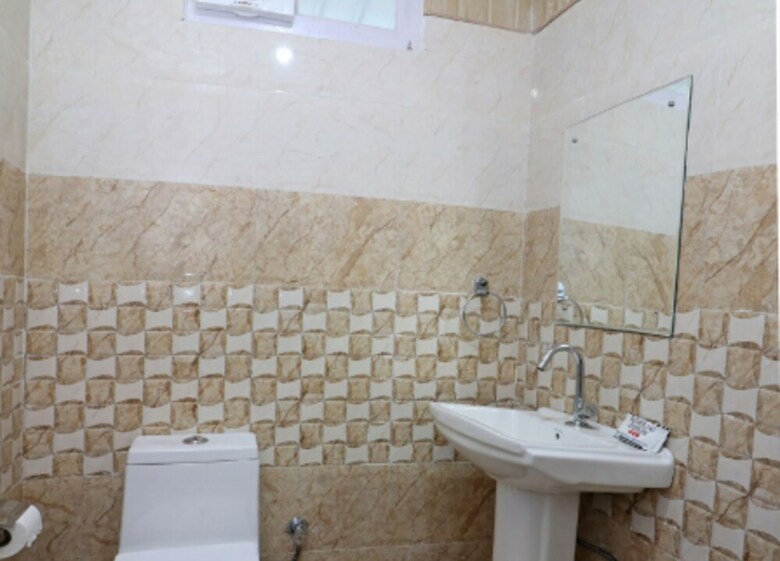 Oyo 36289 Hotel Maurvi