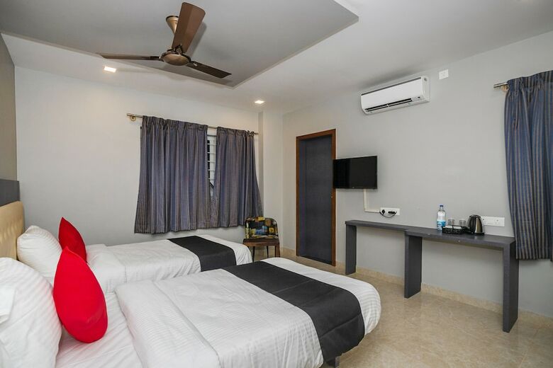 Capital O 30599 Hotel Blue Spring