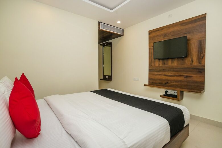 Hotel Capital O 35572 La Brook