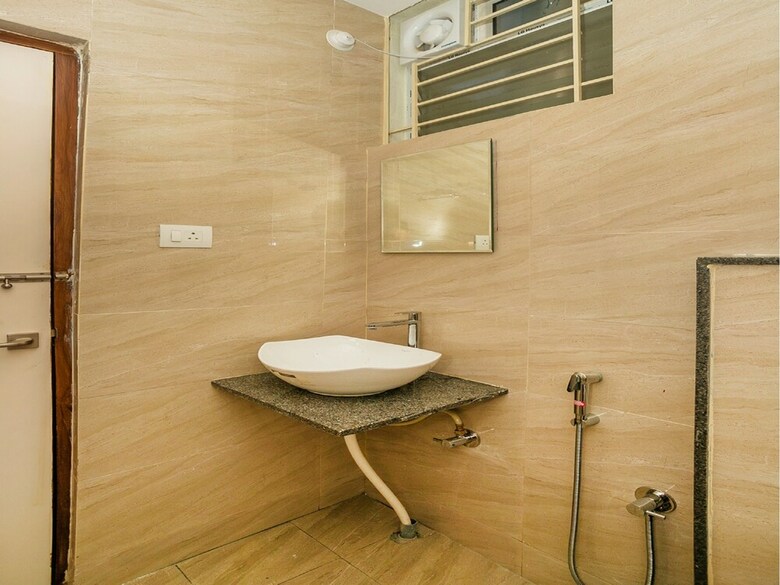 Hotel Capital O 35572 La Brook