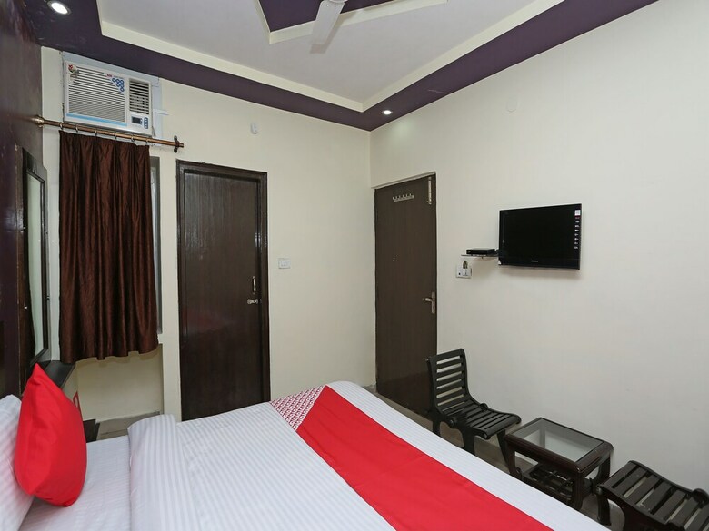 Oyo 29110 Hotel Gold Radiance