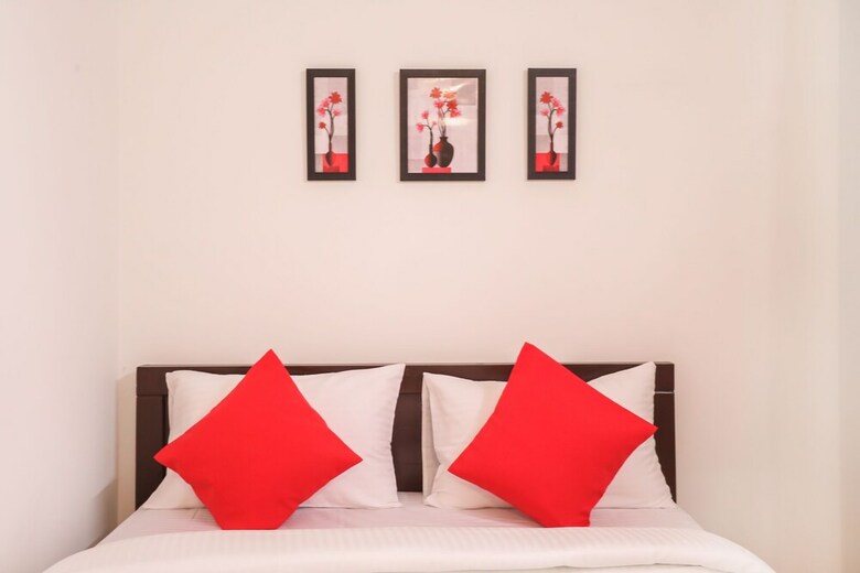 Hotel Oyo 30678 S K Residency