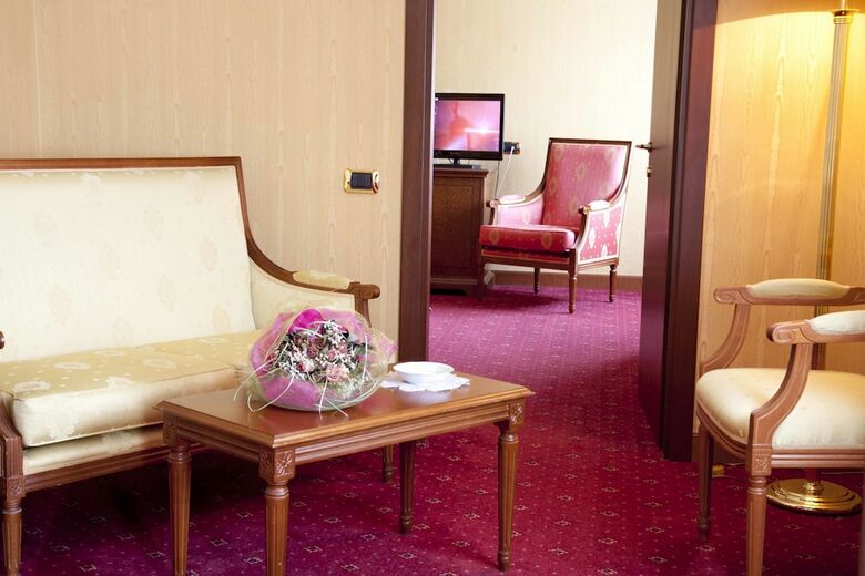 Hotel Jolly