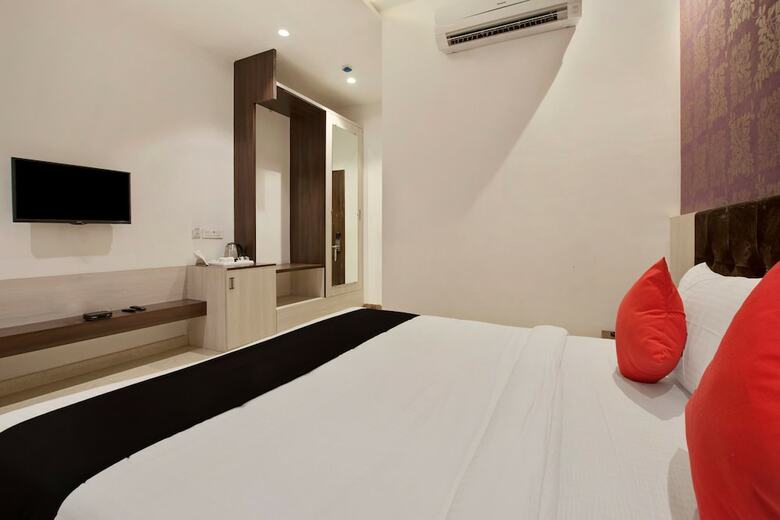 Hotel Capital O 30351 S B Excellency