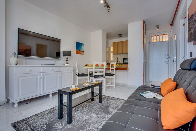 M12b. Very Central Apartment In Las Am�ricas