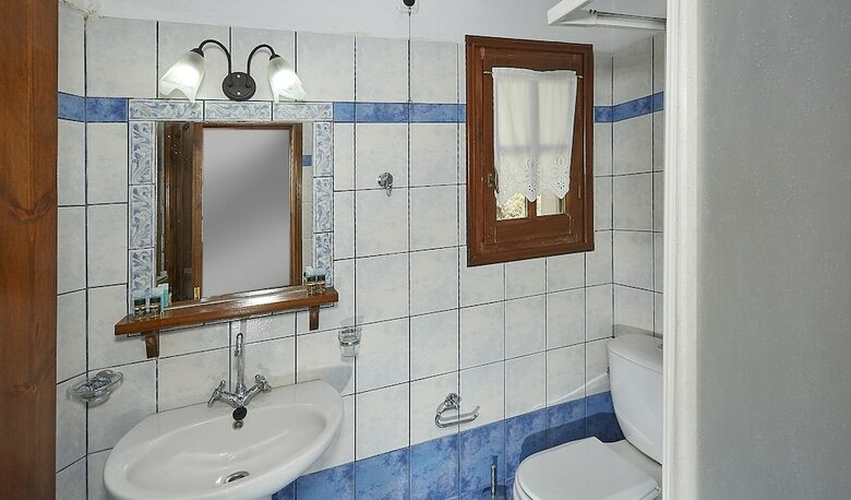 Atrapos Hotel