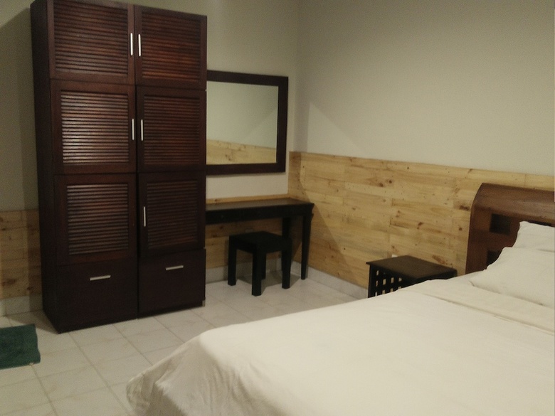 Hotel Made House