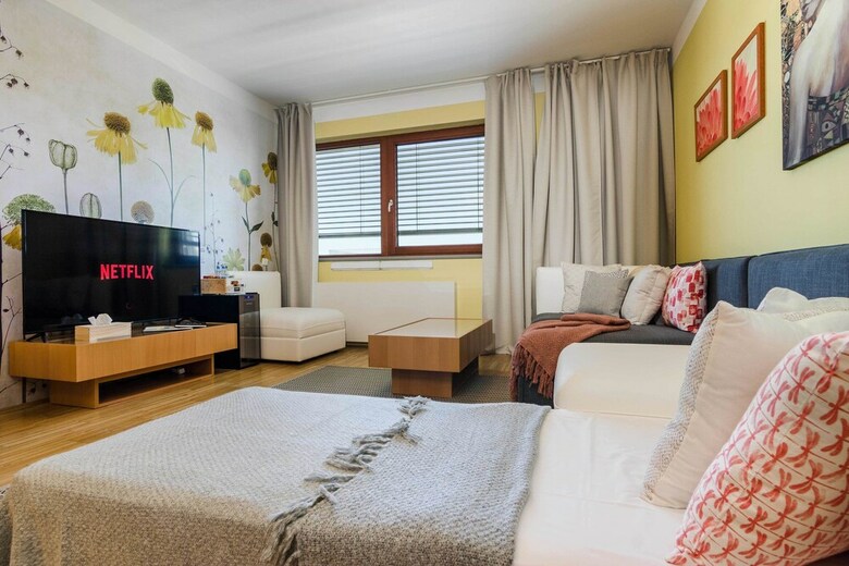 Luxury Center Apartment