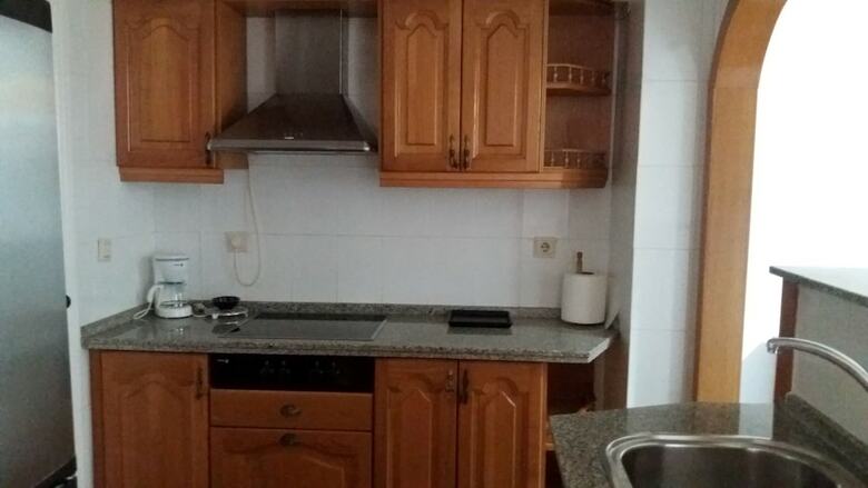 102208 -  Apartment In M�laga