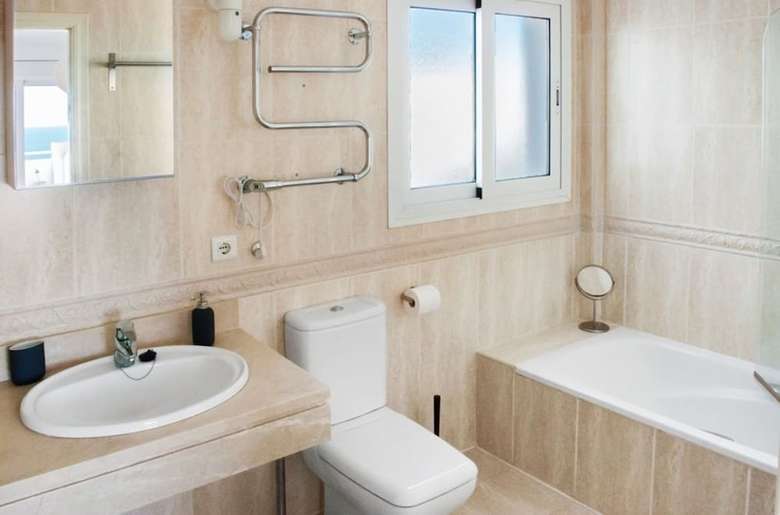 107255 - Apartment In Fuengirola
