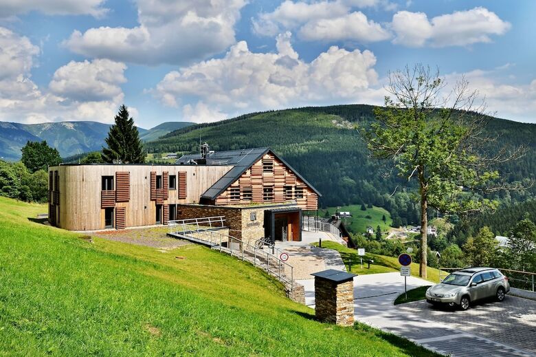 Amenity Hotel & Resort ?pindler?v Ml�n