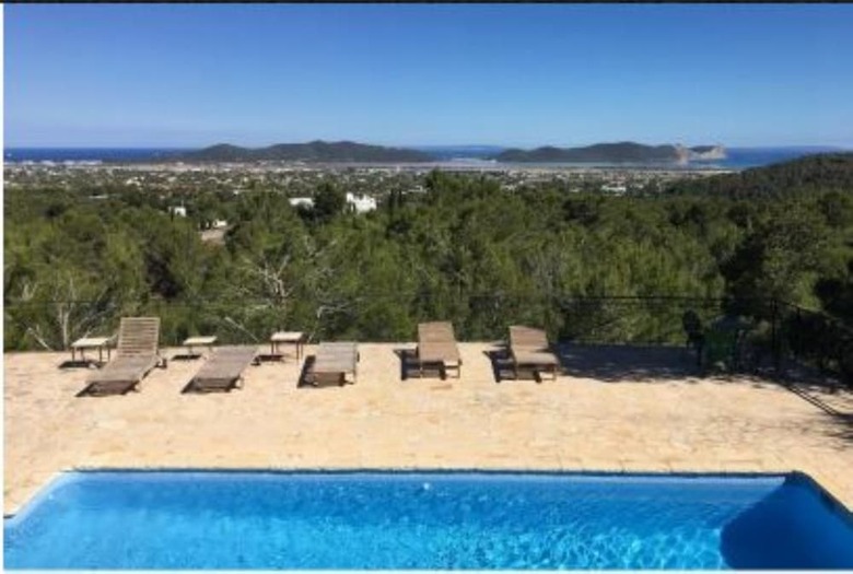 107493 - Villa In Cala Blanca