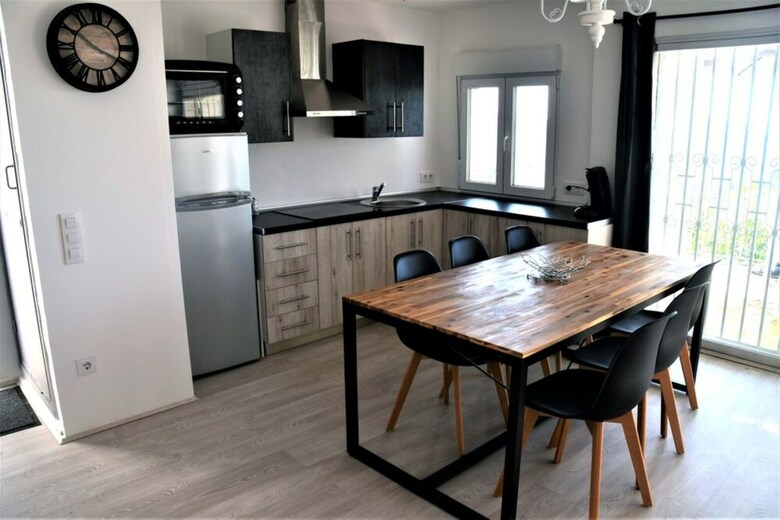 107513 - House In Canyelles