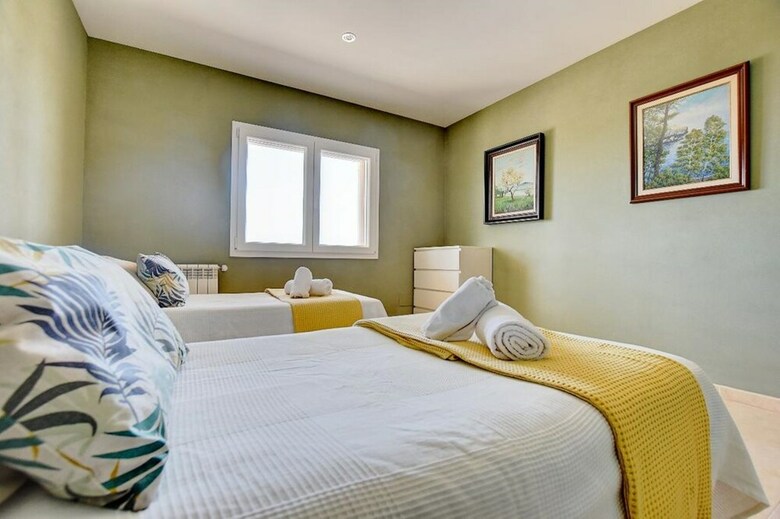 107508 - Villa In Portol