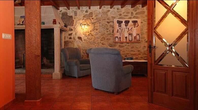 107542 -house In Lari�o