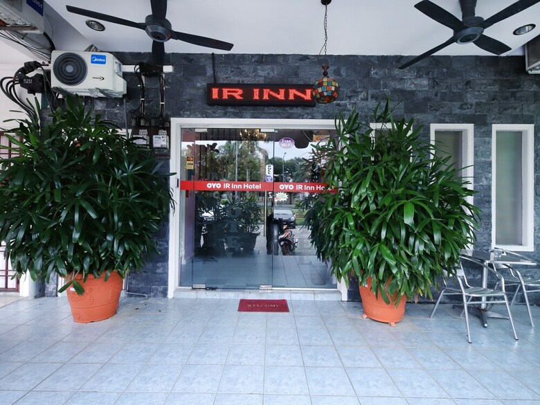 Oyo 1125 Ir Inn Hotel