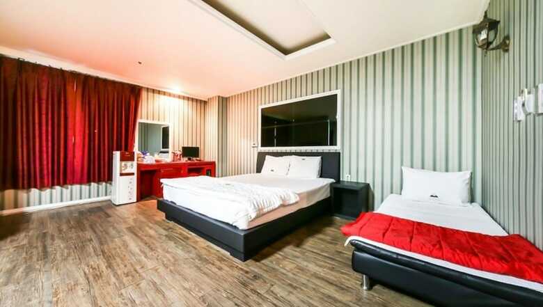 In The Business Hotel